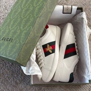 Gucci Cream Sneakers with Red and Green Accents